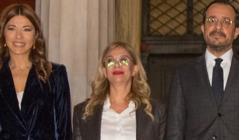 Χθες, η Πρύτανης της ΑΣΚΤ υποδέχθηκε τον Πρόεδρο της Δημοκρατίας της Κύπρου και την Υπουργό Παιδείας. Η συνάντηση επικεντρώθηκε σε συνεργασίες στον χώρο της εκπαίδευσης και του πολιτισμού. Δείτε το δελτίο τύπου και φωτογραφίες από τις σημαντικές στιγμές της ημέρας!